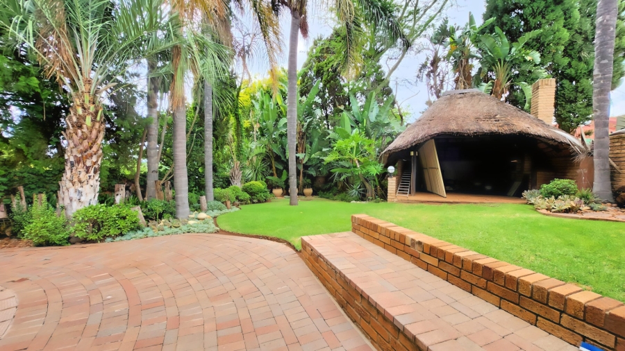 5 Bedroom Property for Sale in Doringkruin North West